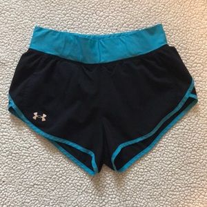 Under Armour running shorts size SM/P/CH